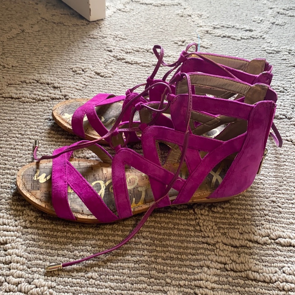 Fuscia suede cut out sandal